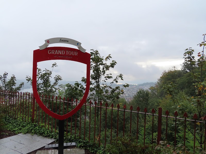 Grand Tour of Switzerland - Photo Spot Lucerne - Grand Tour of Switzerland - Photo Spot Lucerne Château Gütsch, Kanonenstrasse, 6003 Luzern, Switzerland