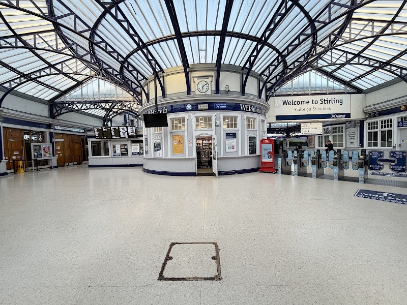 Stirling Railway Station - Stirling Railway Station, Goosecroft Rd, Stirling FK7 7NU, UK