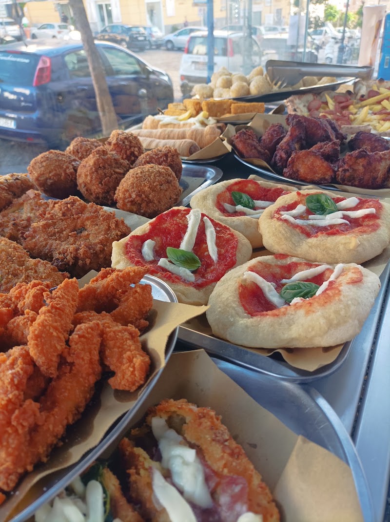 Voglia di pizza 2.0 - Voglia di pizza 2.0, Piazza Santa Croce, n11, 80059 Torre del Greco NA, Italy