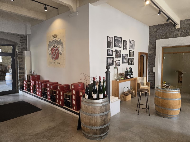 Weingut Schloss Lieser Inh. Thomas Haag - Weingut Schloss Lieser Inh. Thomas Haag, Am Markt 3, 54470 Lieser, Germany