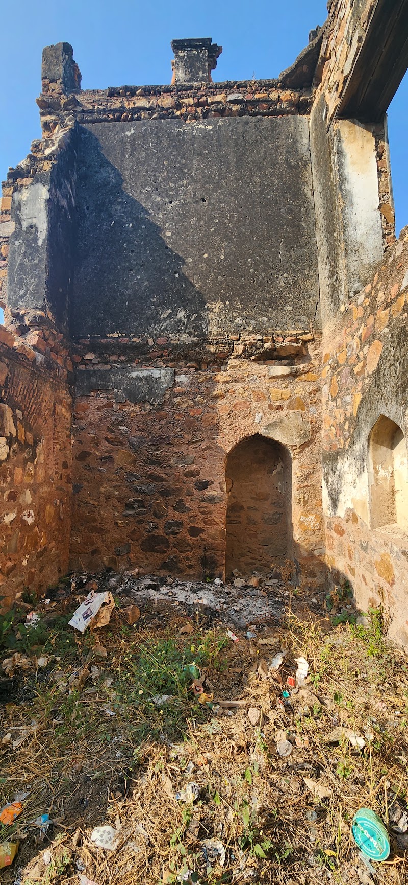 Zafar Mahal - Zafar Mahal, Mehrauli Village, Mehrauli, New Delhi, Delhi 110030, India