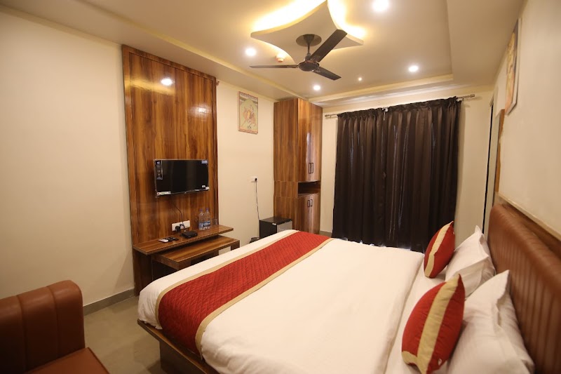 Vrajraj Restaurant & Pool - Pure Veg - Vrajraj Restaurant & Pool - Pure Veg 498, Chanakya Puri, Sector 4, Pooja Nagar, Hiran Magri, Chitrakoot, Udaipur, Rajasthan 313001, India