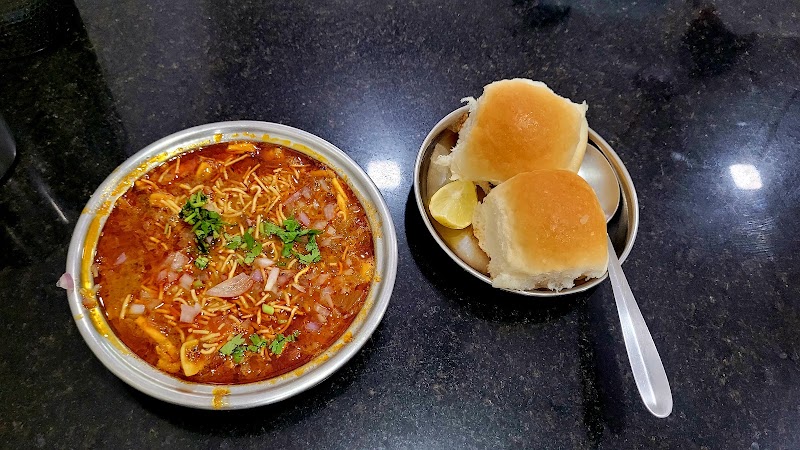 Vibha's Kitchen - Vibha's Kitchen Shop no. 1 to 4, Arogya mandir, near Hotel Sitara Inn lodge, near Dr. Vighnesh Kadam, Narhar Colony, Ratnagiri, Nachane, Maharashtra 415639, India