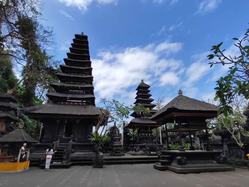 Goa Lawah Temple - Goa Lawah Temple, Jl. Raya Goa Lawah, Pesinggahan, Kec. Dawan, Kabupaten Klungkung, Bali 80761, Indonesia