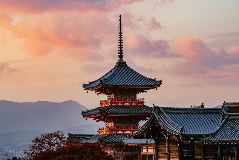 Kiyomizu-dera - Kiyomizu-dera 1-chōme-294 Kiyomizu, Higashiyama Ward, Kyoto, 605-0862, Japan