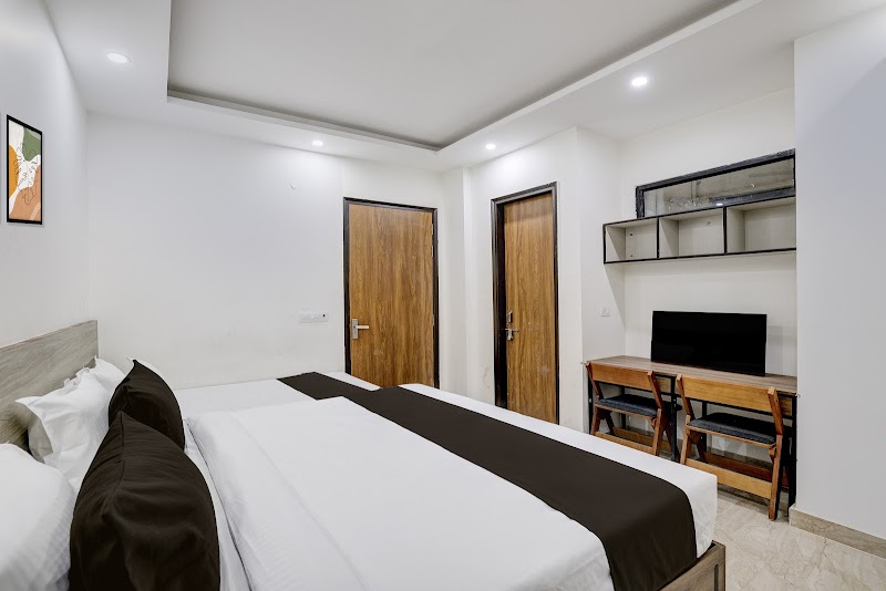 Hotel O by OYO Prince Stay - Hotel O by OYO Prince Stay Plot No- A-14/29, near pari chowk, Knowledge Park III, Noida, Ruhallapur, Uttar Pradesh 201310, India