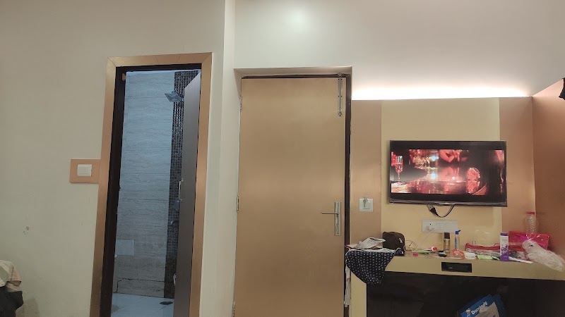 Hotel Nirmal Mahal - Hotel Nirmal Mahal 1519 Gali, Mushtaq Rai Khanna Marg, behind Vivek hotel, Bazar Sangatrashan, Mantola Mohalla, Aram Bagh, Paharganj, New Delhi, Delhi 110055, India