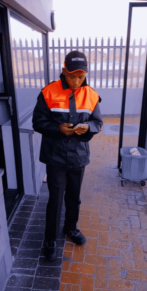 Chapman's Seafood Company - Chapman's Seafood Company, 1 Capricorn Boulevard North, Capricorn Business Park, Muizenberg, Cape Town, 7945, South Africa