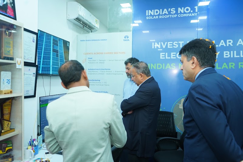 Phoenix Solar and recyclable energy and private limited - Phoenix Solar and recyclable energy and private limited PHOENIX SOLAR AND RECYCLABLE ENERGY PVT.LTD.RDK TOWER, 2ND FLOOR, OVERBRIDGE, beside BHATHAGAON, opposite TATA CROMA BHATGAON, Keduwan Nagar, Radhaswami Nagar, Bhatagaon, Raipur, Chhattisgarh 492001, India
