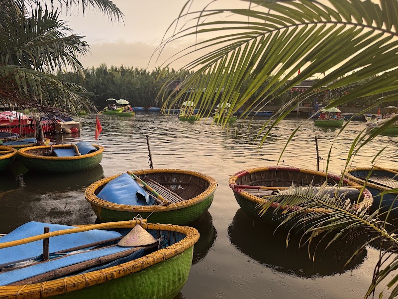 Coconut Boat & Cafe Hoi An - Mrs An - Coconut Boat & Cafe Hoi An - Mrs An, Tổ 2, Thôn Vạn Lăng, Hội An Đông, Đà Nẵng 51000, Vietnam