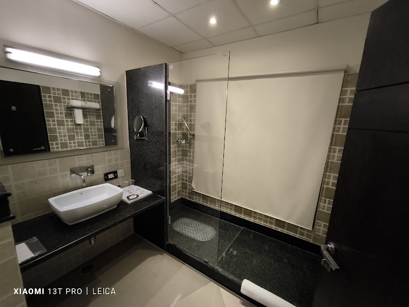 Rivatas By Ideal - Rivatas By Ideal The Clarks, The Mall Rd, Cantonment, Varanasi, Uttar Pradesh 221002, India