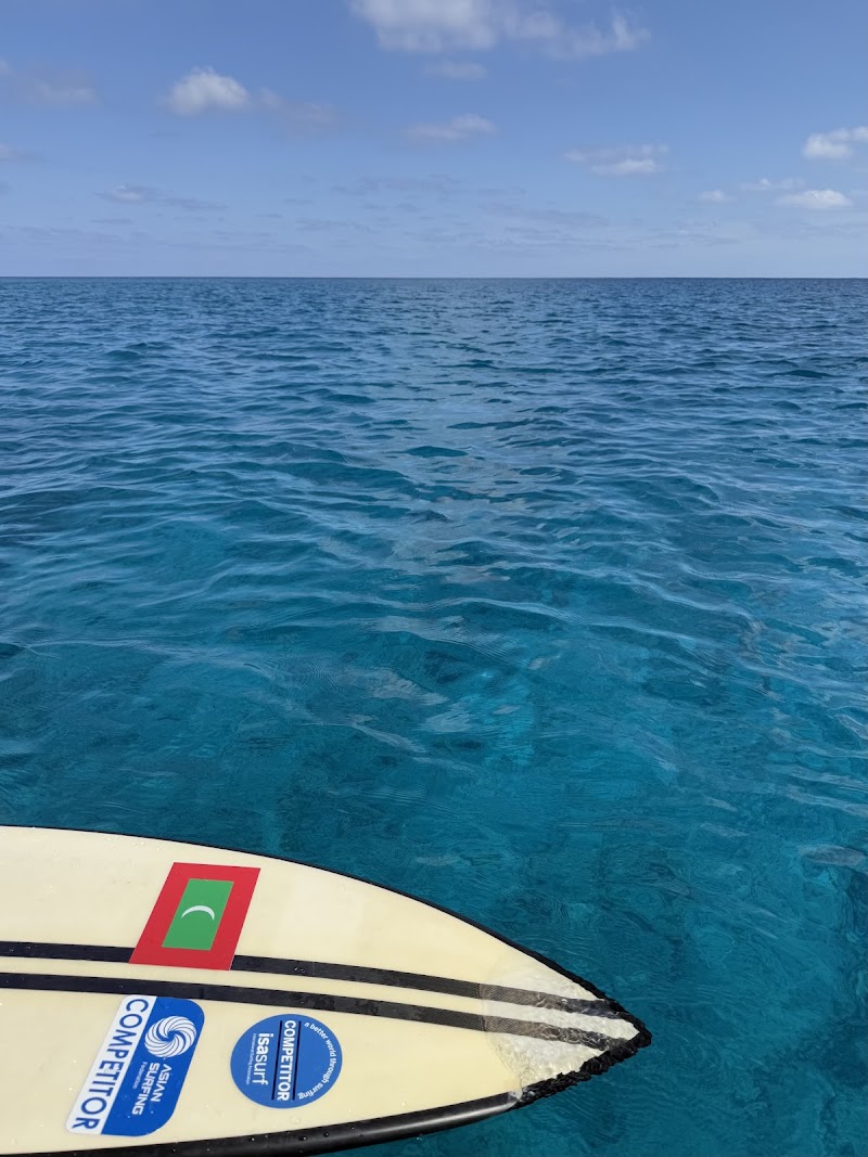 Thulusdhoo surf school - Thulusdhoo surf school Neruveli magu, Thulusdhoo 08040, Maldives
