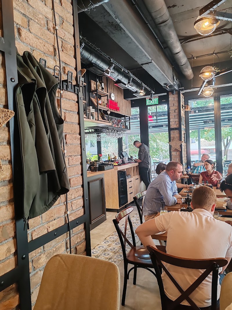 Zona 20 pizzeria e osteria - Zona 20 pizzeria e osteria Vojvode Stepe 118, Beograd 11000, Serbia