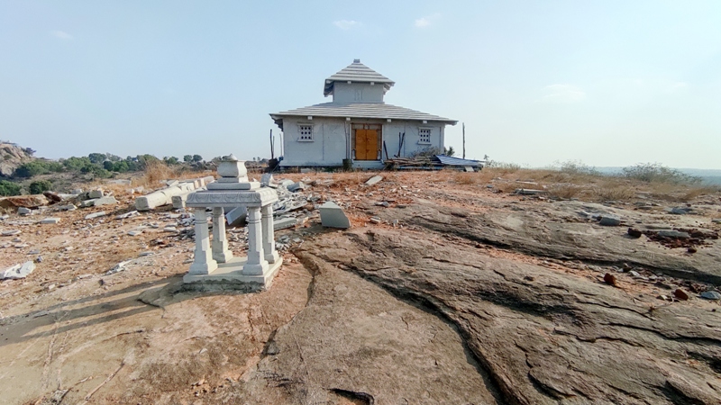 Shri Bettada Chaturmukha Digambara Jaina Basadi - Shri Bettada Chaturmukha Digambara Jaina Basadi, VJ7J+5P3, Kambadahalli, Karnataka 571802, India