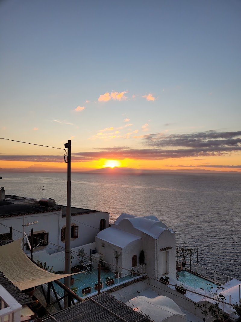 La Divina Amalfi Coast - La Divina Amalfi Coast, Via Umberto I, 12, 84010 Praiano SA, Italy