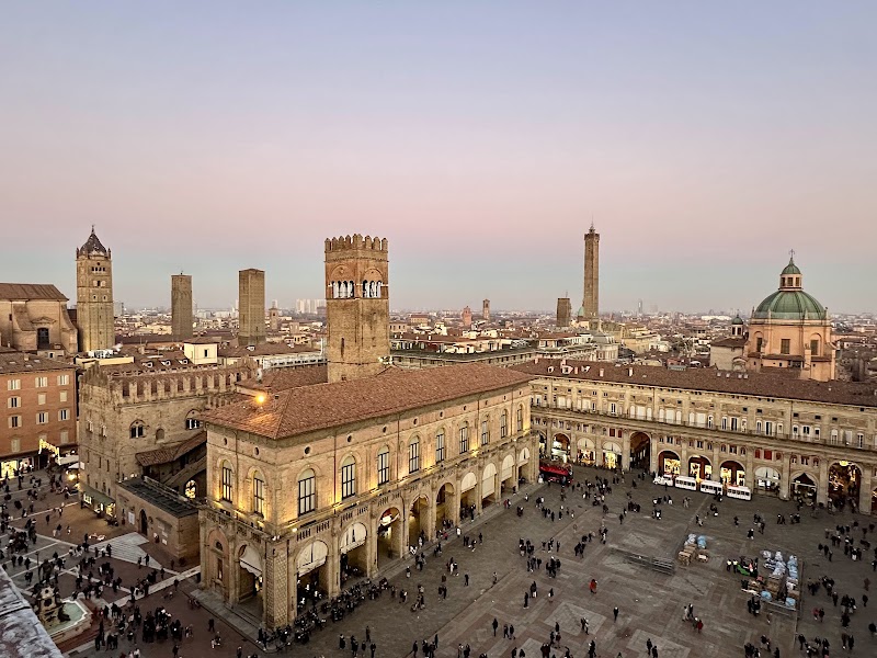 Torre dell'Orologio - Torre dell'Orologio Piazza Maggiore, 6, 40124 Bologna BO, Italy