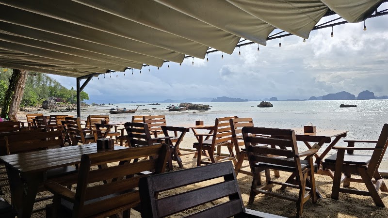 Tubkaek Seafood - Tubkaek Seafood, 225 Tab Kaek Beach Tambon Nong Thale, Amphoe Mueang Krabi, Chang Wat Krabi 81180, Thailand