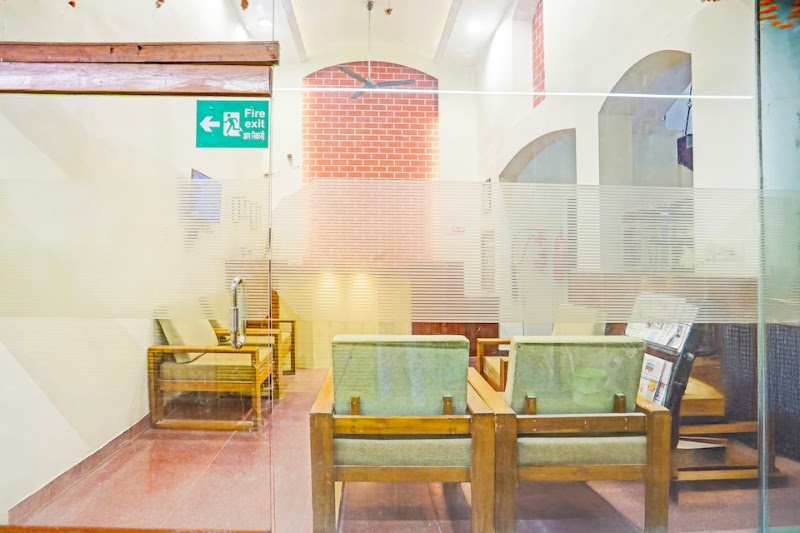 Hotel O by OYO Jaistambh Chowk Formerly Guru Kirpa - Hotel O by OYO Jaistambh Chowk Formerly Guru Kirpa formerly Guru Kirpa, Hotel O, Jaistambh Chowk, Moudhapara, Raipur, Chhattisgarh 492001, India