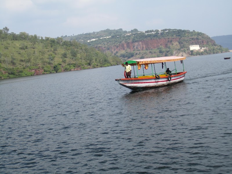 Srisailam Reservoir veiw point - Srisailam Reservoir veiw point 3VPW+QJ6, Srisailam, Telangana 509326, India