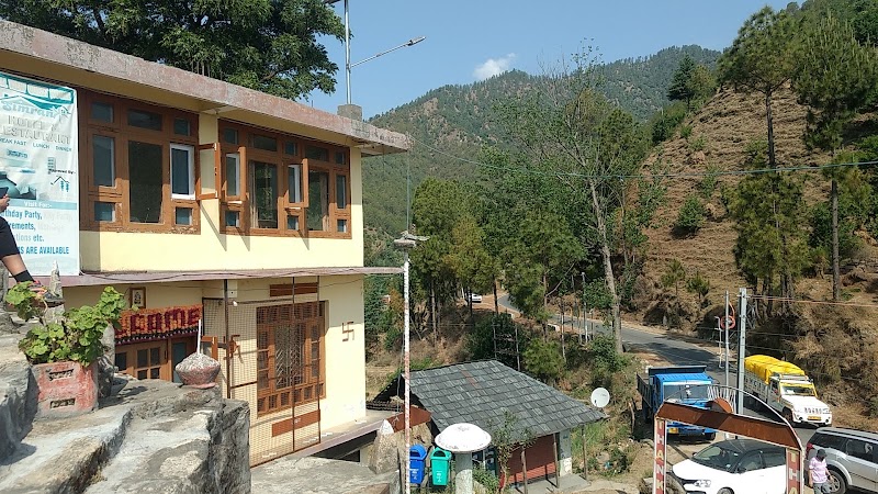 Hill View Guest House - Hill View Guest House, 95WV+4R, Bakaran, Himachal Pradesh 175011, India
