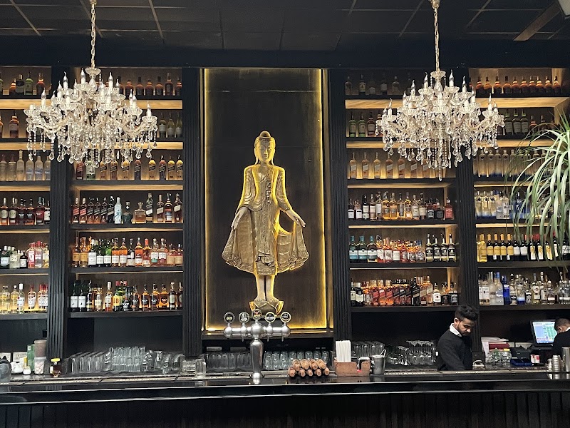 Qizo - Qizo SCO 43, Madhya Marg, Sector 26, Chandigarh, 160019, India