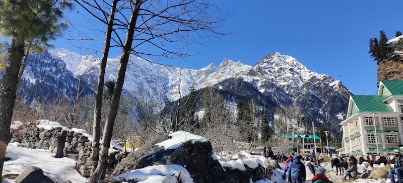 Ashtvinayak Travels - Ashtvinayak Travels, Under Hotel Snow Mountain, opposite to Tibetan monastery, Siyal, Manali, Himachal Pradesh 175131, India