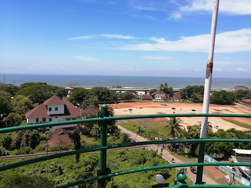 Alappuzha Light House - Alappuzha Light House CCSB Rd, Civil Station Ward, Alappuzha, Kerala 688012, India