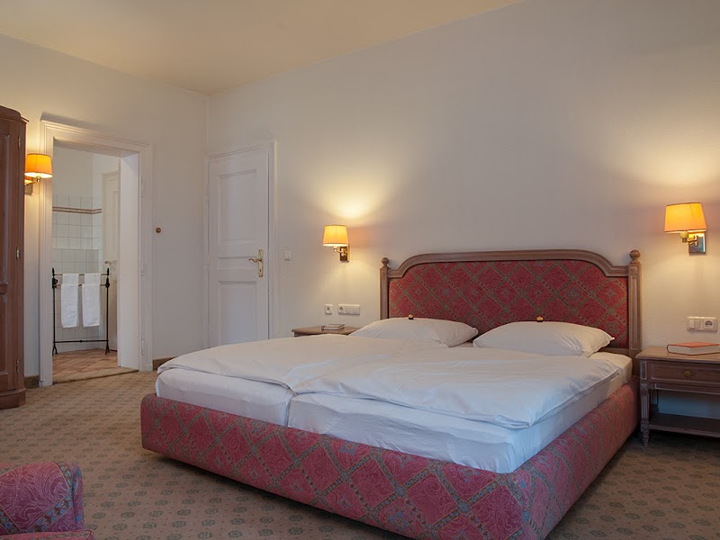 Gästehaus Florian - Gästehaus Florian Riedersteinstraße 28, 83684 Tegernsee, Germany