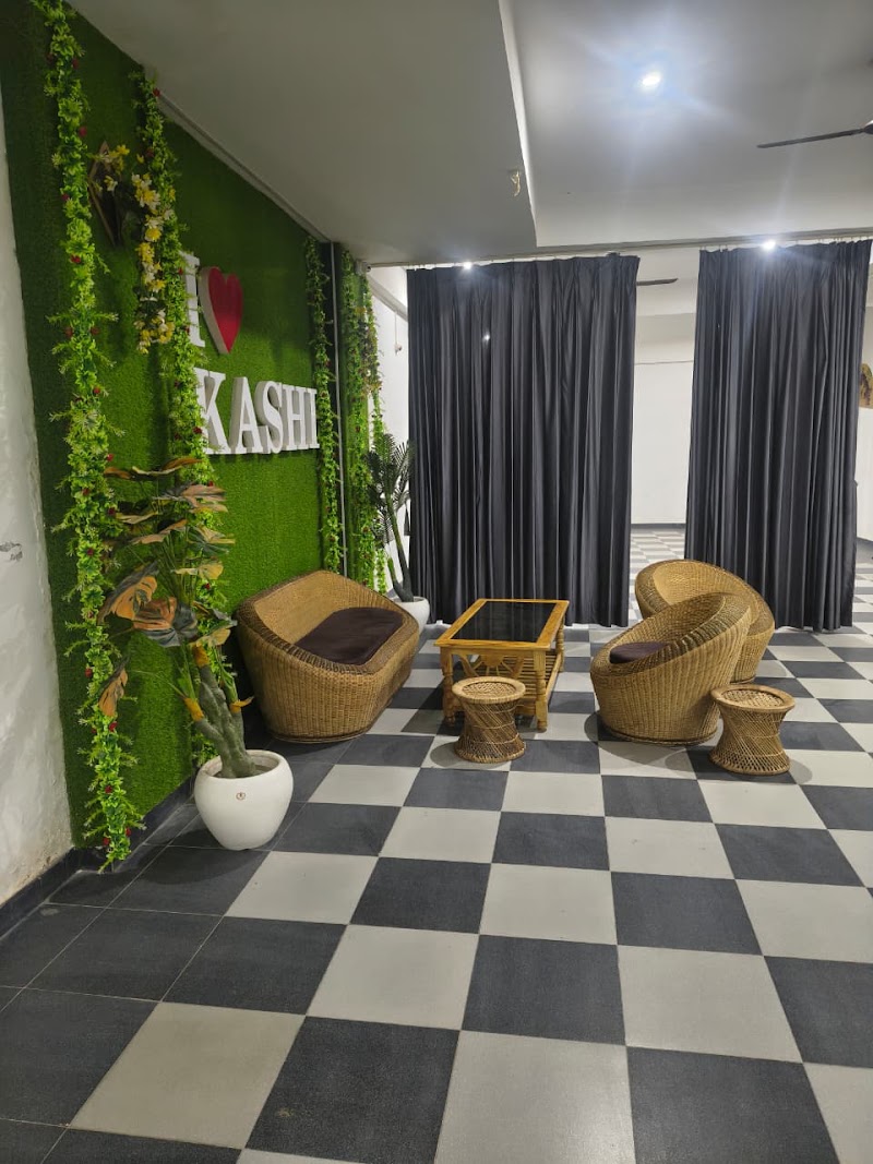 HOTEL KASHI HOME STAY - HOTEL KASHI HOME STAY, KHASRA NO.192, Nai Basti Marauli, Kanchan Vihar Colony, Bhullanpur, Varanasi, Manrauli, Uttar Pradesh 221108, India