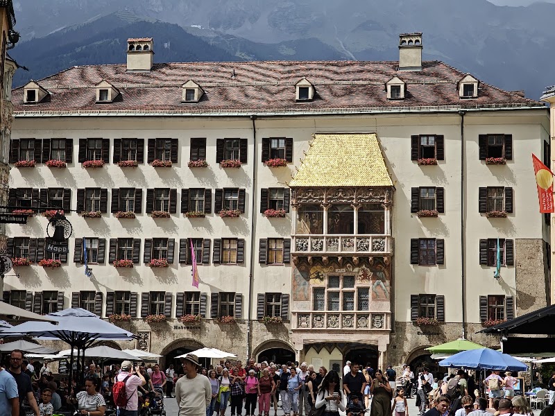 Altstadt Innsbruck - Altstadt Innsbruck Hofgasse 4, 6020 Innsbruck, Austria