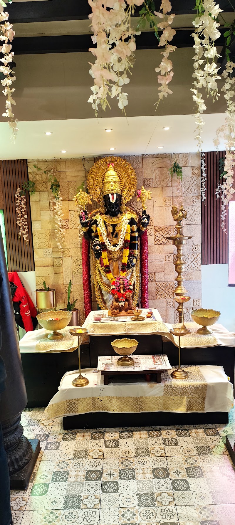 Lakshmi Illam Restaurant - Lakshmi Illam Restaurant 72A, Commercial Rd, Upper Bazar, Ooty, Tamil Nadu 643001, India