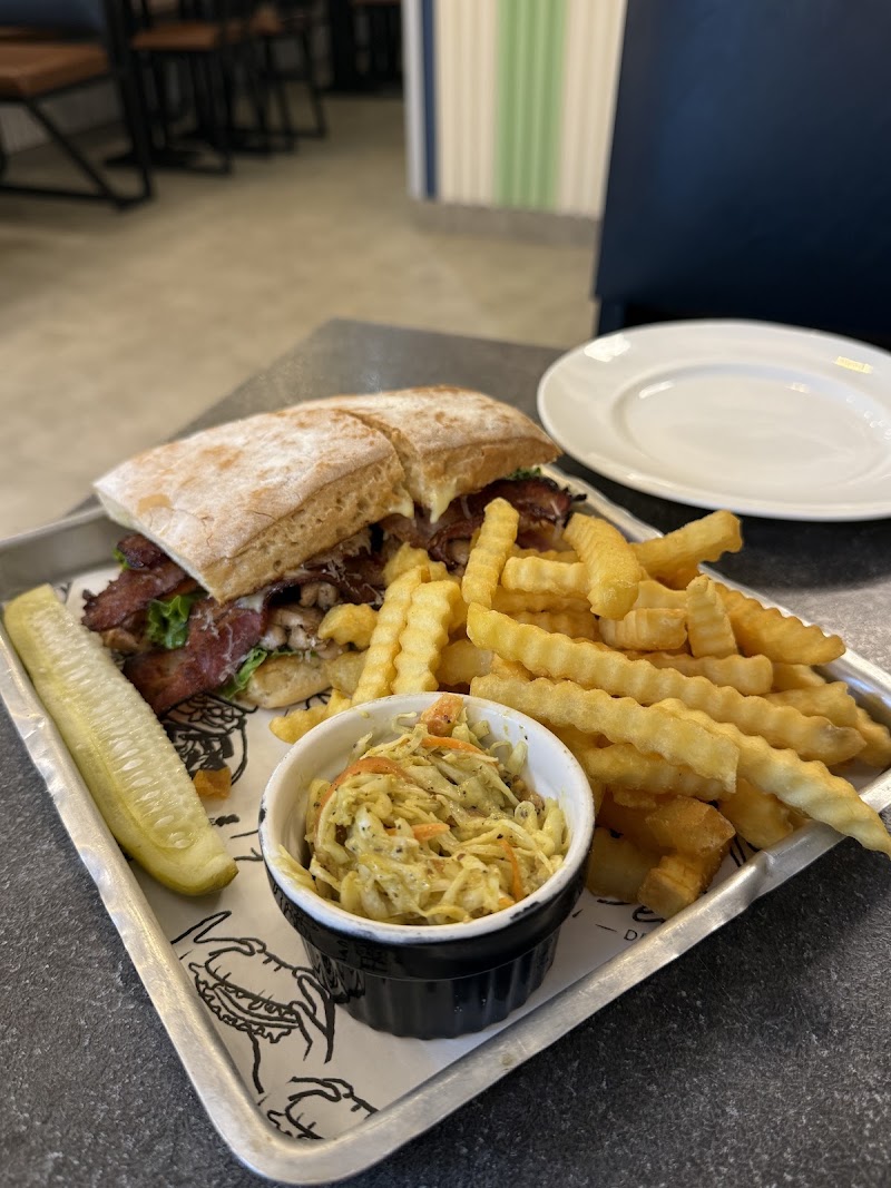 Pete's Deli - Gourmet Sandwich Shop - Pete's Deli - Gourmet Sandwich Shop Ground Floor, M Block Market, M 72 A, Inder Mohan Bhardwaj Marg, Block M, Greater Kailash II, Greater Kailash, New Delhi, Delhi 110048, India