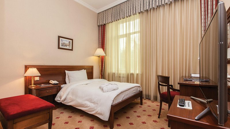 Grand Hotel Tien-Shan - Grand Hotel Tien-Shan, Bogenbai Batyr Street 115, Almaty 050000, Kazakhstan