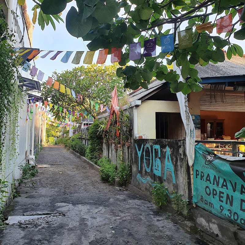 Pranava Yoga - Pranava Yoga 84VW+7X9, Jl Gangga Pelambingan Gg. Dewi Sri, Tibubeneng, Kec. Kuta Utara, Kabupaten Badung, Bali 80361, Indonesia