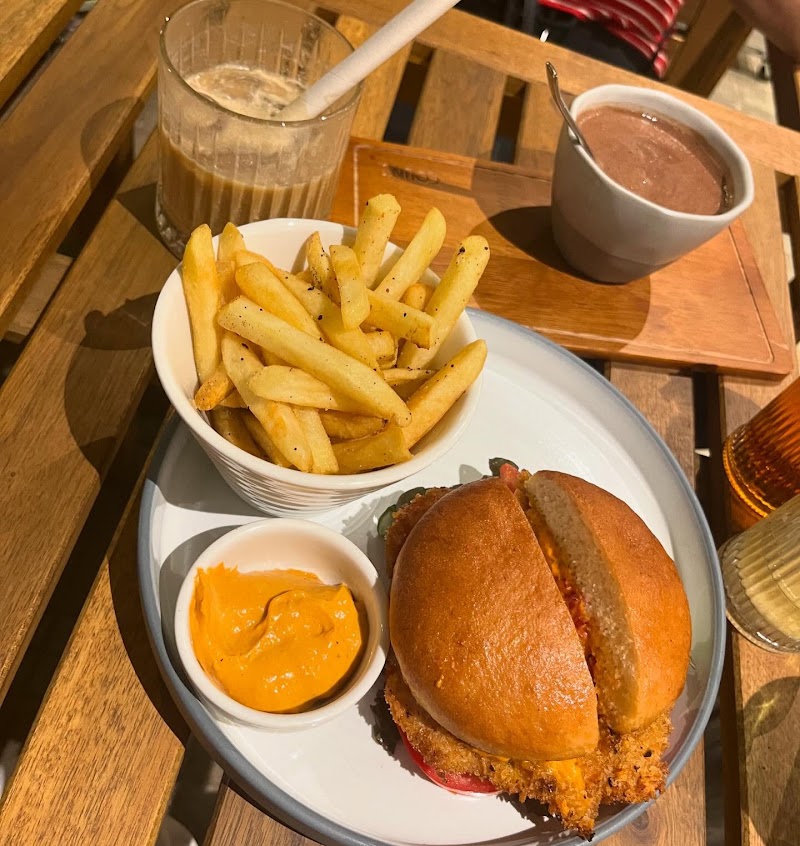 Colin's Cafe & All-Day Dining - Colin's Cafe & All-Day Dining Ground Floor, Gold Coin CHSL, Marve Rd, opp. Joseph's School, Malad, Orlem, Malad West, Mumbai, Maharashtra 400064, India