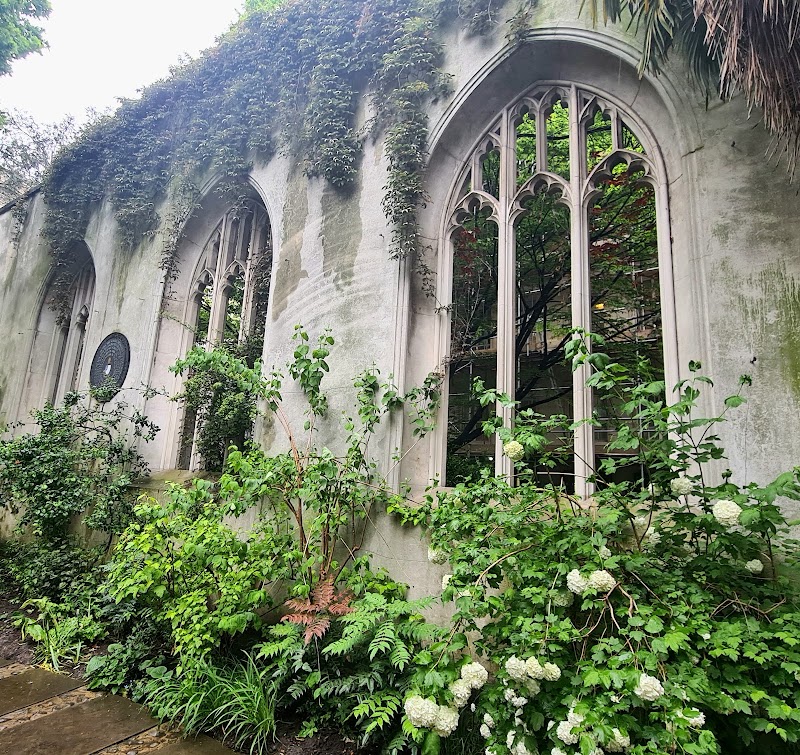 St Dunstan in the East Church Garden - St Dunstan in the East Church Garden St Dunstan's Hill, London EC3R 5DD, UK