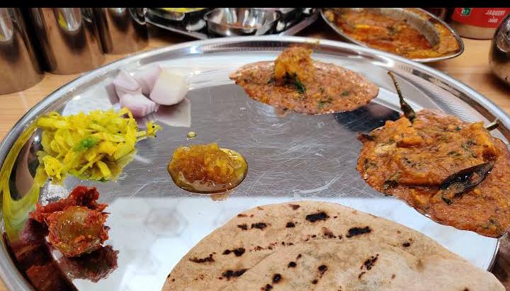 Shree Khodiyar Kathiyawadi Dhaba - Shree Khodiyar Kathiyawadi Dhaba, Shop no, Sarabhai, Chemical Road, 3, Atlantis Ln, near Atlantis Mall, Alkapuri, Vadodara, Gujarat 390023, India