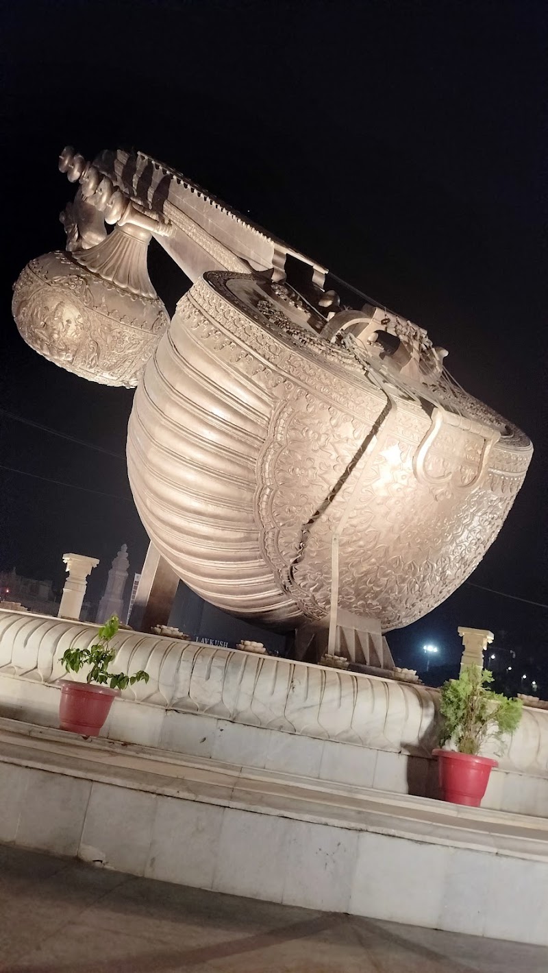 Pandit Rahul Ayodhya tourist Guide
