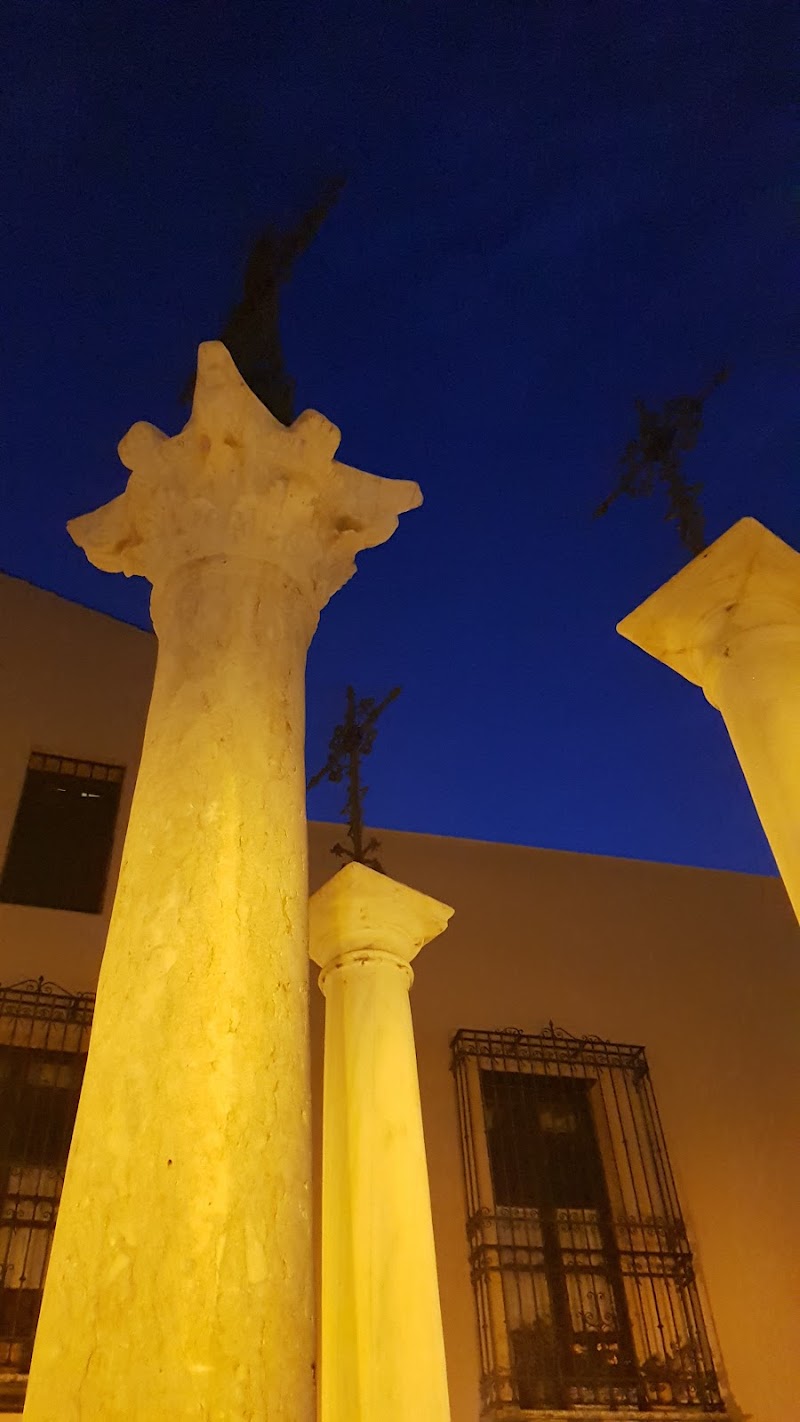 Las Cruces - Las Cruces C. Cruces, 10, Casco Antiguo, 41004 Sevilla, Spain
