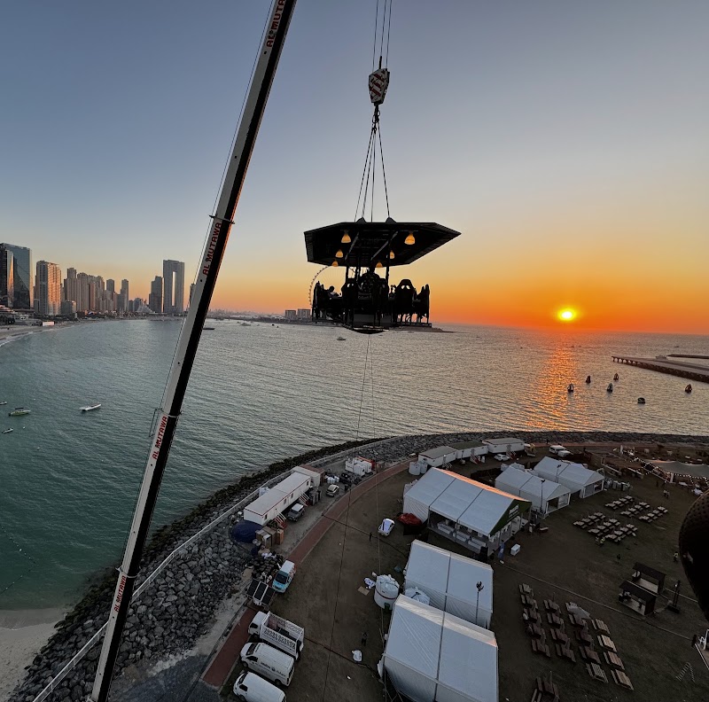 Tropical Brunch - Tropical Brunch, 34QP+PJH - Dubai Marina - Dubai Harbour - Dubai - United Arab Emirates