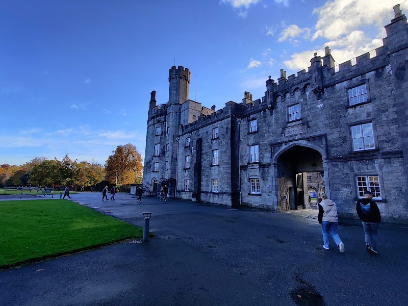 Kilkenny Castle - Kilkenny Castle, The Parade, Dukesmeadows, Kilkenny, R95 YRK1, Ireland