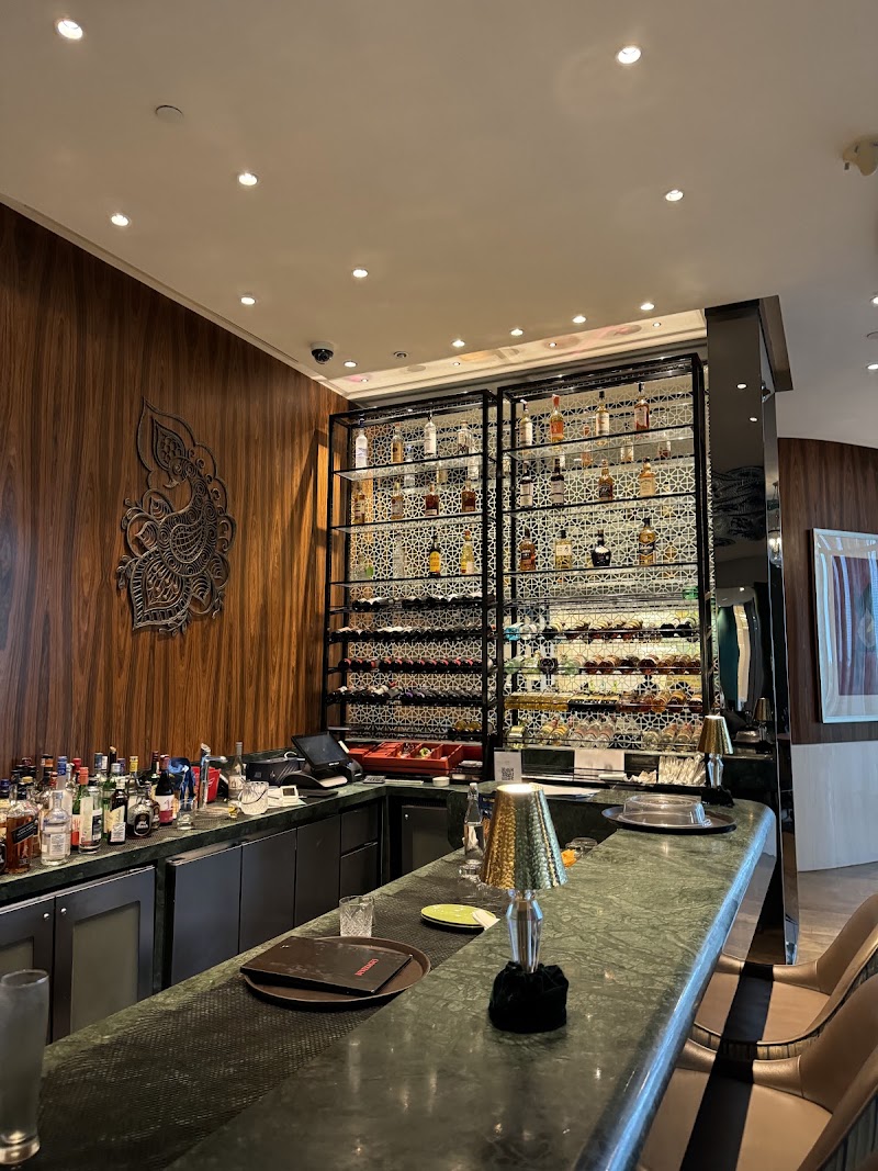 Peacock Bar - ITC Kohenur - Peacock Bar - ITC Kohenur Survey No, 83/1, ITC Kohenur, Hyderabad Knowledge City, Plot No.5, Silpa Gram Craft Village, Madhapur, Hyderabad, Telangana 500032, India