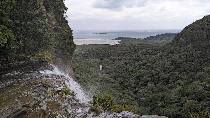 Pinaisara Falls - Pinaisara Falls Uehara, 竹富町 Taketomi, Yaeyama District, Okinawa 907-1541, Japan
