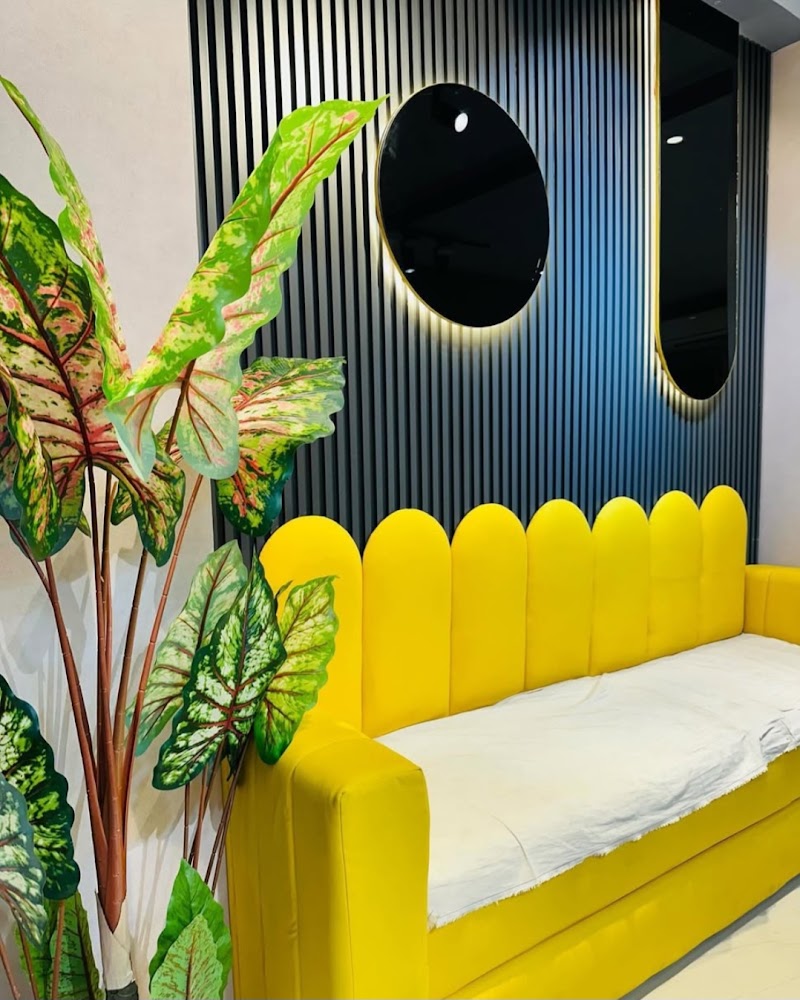 An Apple Beauty Salon - An Apple Beauty Salon, Face-2, near Ramakrishna Hospital, above Jain Provision Store, Lalpur, Raipur, Tikrapara, Chhattisgarh 492015, India