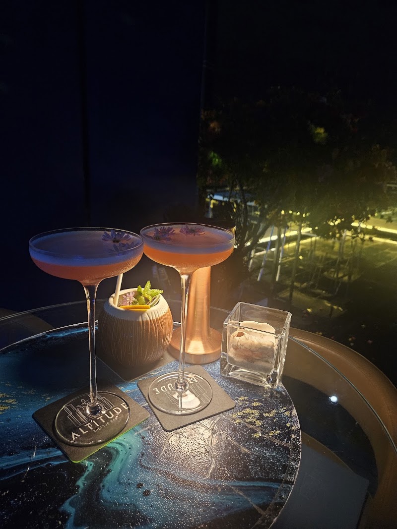 Altitude Rooftop Bar & Lounge - Altitude Rooftop Bar & Lounge, Tầng 28, Sheraton Nha Trang Hotel & Spa, 26-28 Trần Phú, Nha Trang, Khánh Hòa 650000, Vietnam