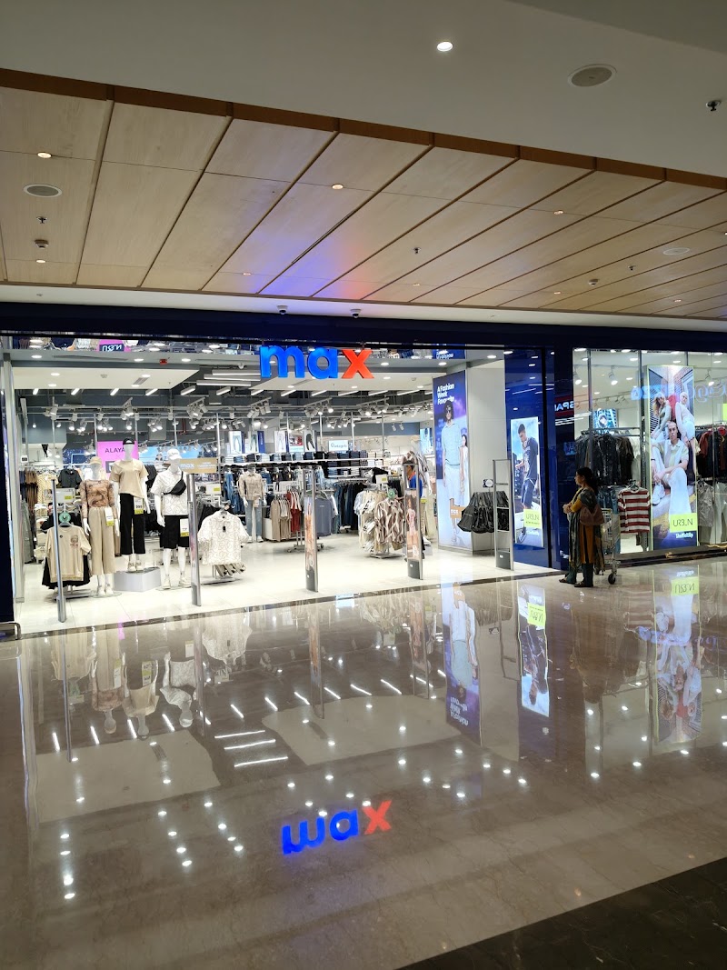 Max - Max Plot No 6, LGF, Vegas Mall, Pocket 1, Sector 14 Dwarka, Dwarka, New Delhi, Delhi, 110078, India