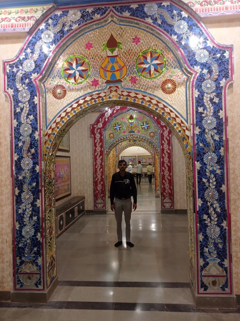 Shri Mahaprabhuji Prakatya Baithakji Mandir - Shri Mahaprabhuji Prakatya Baithakji Mandir, Champaran Rd, Champaran, Chanpa Jh, Chhattisgarh 493885, India