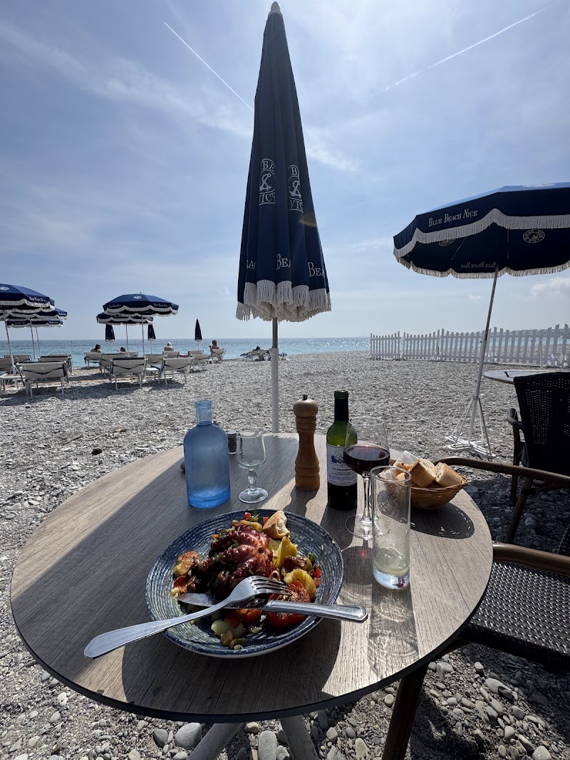 Blue Beach - Blue Beach, 32 Prom. des Anglais, 06000 Nice, France