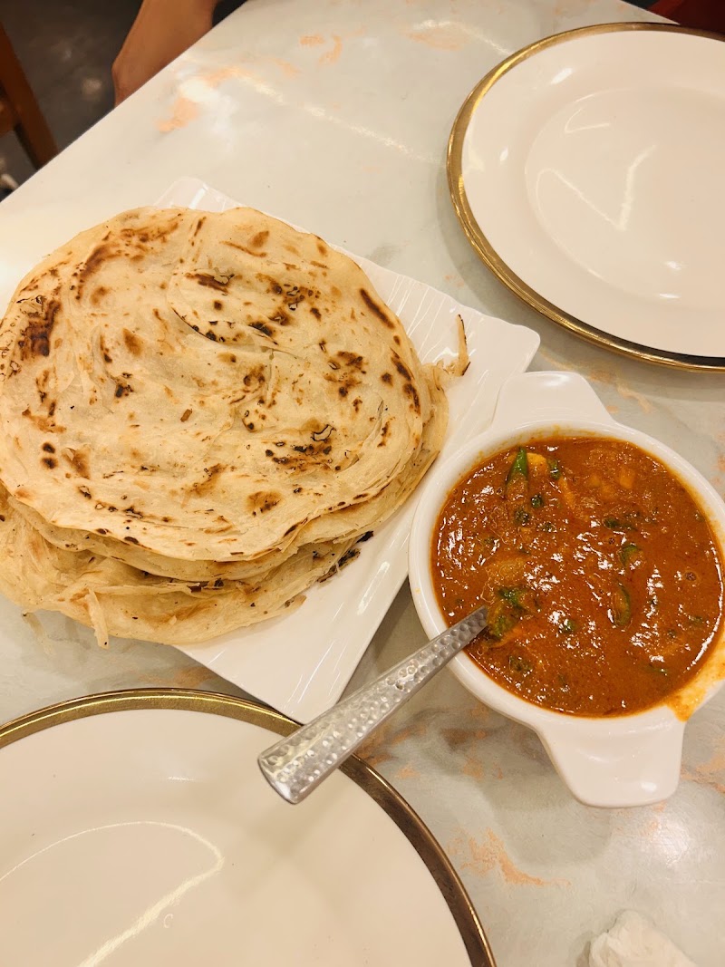 KHAN'S RESTAURANT - KHAN'S RESTAURANT R.M.C. Circle, NEAR, 2nd Main Rd, Medar Block, Yadavagiri, Mysuru, Karnataka 570001, India