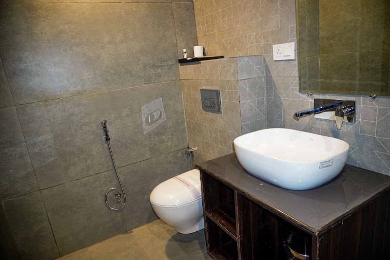 Hotel Royal Rosette - Hotel Royal Rosette 5225, Shora Kothi, Basant Rd, Sidarth Basti, Aram Bagh, Paharganj, New Delhi, Delhi, 110055, India